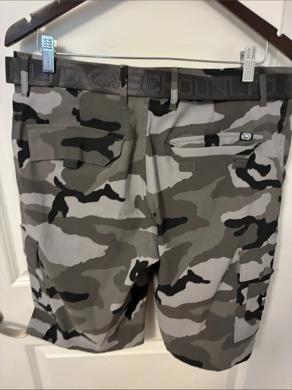 Ecko Men’s Gray Camouflage Swim Board Shorts with Black Belt